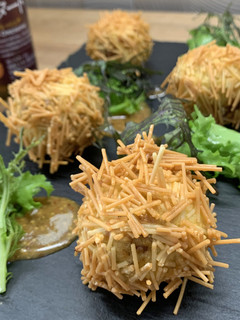 秋の味覚♪焼き芋と甘栗のいがぐりコロッケ-レシピのメイン写真