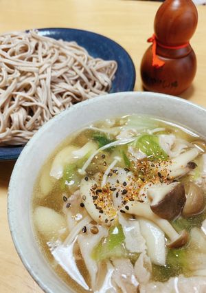秋の味覚たっぷり♪きのこつけ蕎麦-レシピのメイン写真