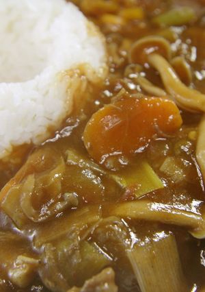 野菜たっぷり★牛すじの薬膳マカカレー-レシピのメイン写真