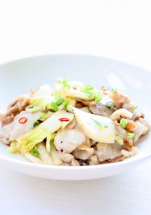 簡単に作れる【白菜漬けと豚ばらの炒め物】-レシピのメイン写真