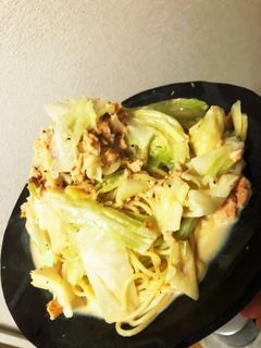 焼き鮭とキャベツのクリームパスタ-レシピのメイン写真