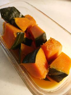 レンジとめんつゆ♪かぼちゃのホッコリ煮物-レシピのメイン写真