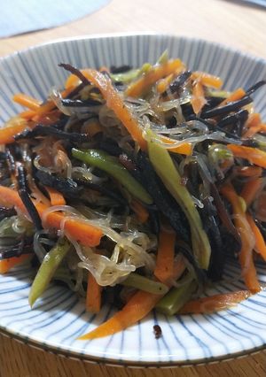 麺つゆとごま油のみ♡激ウマひじき煮-レシピのメイン写真