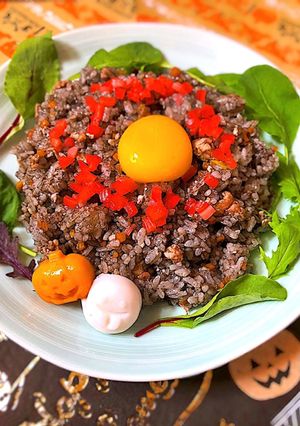 豚こまイカスミ炒飯☆ハロウィン仕様-レシピのメイン写真