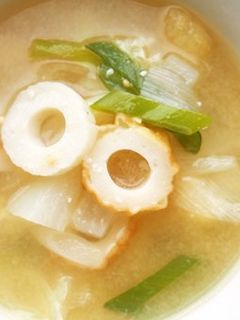 竹輪・大根のお味噌汁♪竹輪が美味♪-レシピのメイン写真