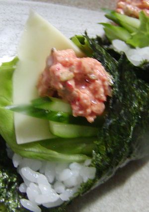 辛い美味しい★キムチーズ鮭手巻すし-レシピのメイン写真
