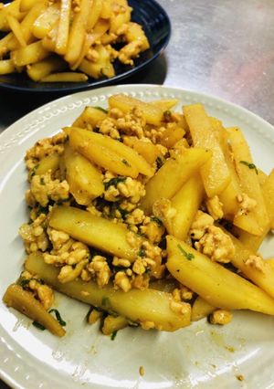 じゃがいもと鶏ひき肉の味噌バター炒め-レシピのメイン写真