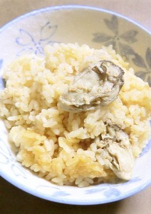 すりごまが隠し味、ふっくらカキご飯-レシピのメイン写真