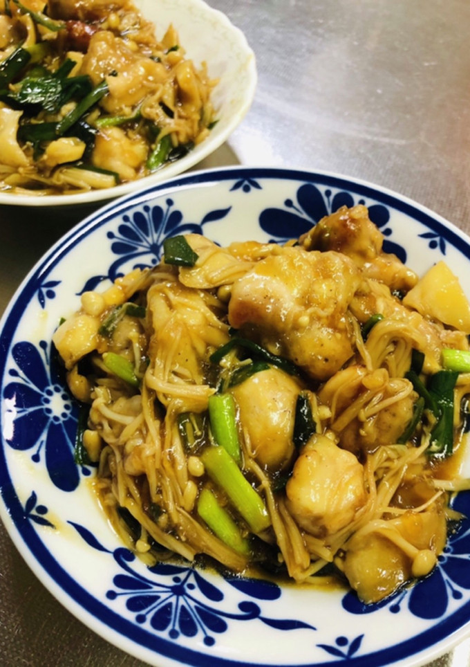 鶏肉とニラときのこの黒酢炒め-レシピのメイン写真