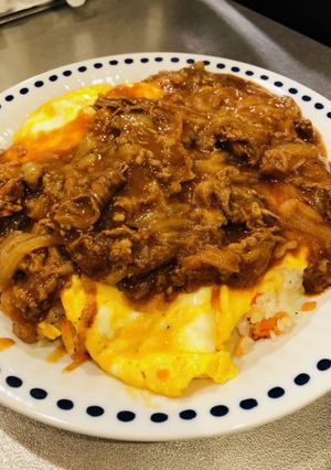 チーズ入りバターライスのオムハヤシ-レシピのメイン写真