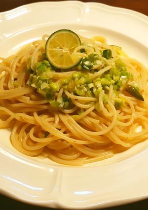 黄ニラと青唐辛子のコラトゥーラパスタ-レシピのメイン写真