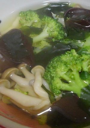 レクチンフリーきくらげ入り野菜の澄まし汁-レシピのメイン写真