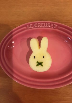 りんご型抜き＊うさこちゃん-レシピのメイン写真