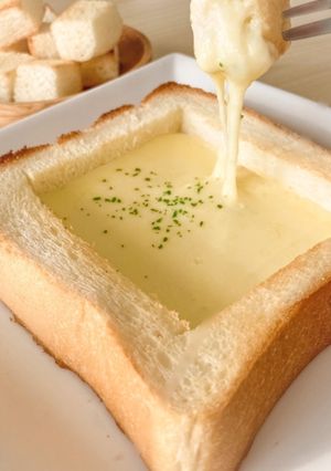 トーストで楽しい♬チーズフォンデュ-レシピのメイン写真
