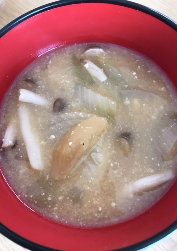 お味噌汁　in 柿の種-レシピのメイン写真