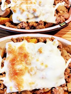 レンジで時短!挽肉とかぼちゃのチーズ焼き-レシピのメイン写真
