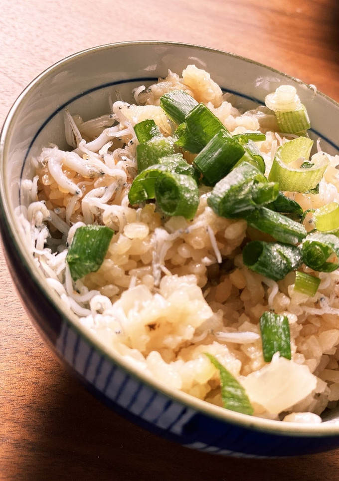 しらすと玉ねぎの炊き込みご飯-レシピのメイン写真