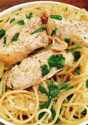 鶏むね肉とニラの中華風パスタ-レシピのメイン写真