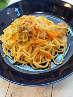 簡単!レタスとニンジンの黒酢焼きそば-レシピのメイン写真