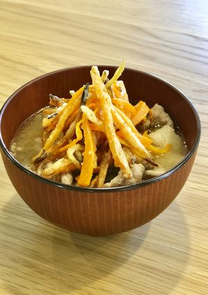 カリッと香ばしく甘い！揚げにんじん豚汁-レシピのメイン写真