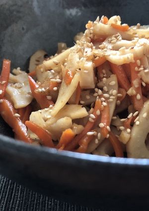 麺つゆだけ！れんこんと人参のきんぴら-レシピのメイン写真