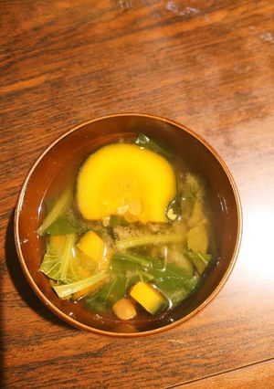 小松菜とミニ南瓜の味噌汁-レシピのメイン写真