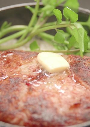 ビギナーズコンビーフハンバーグ丼-レシピのメイン写真