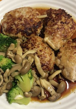 超簡単！ふわふわとりひき肉のハンバーグ-レシピのメイン写真
