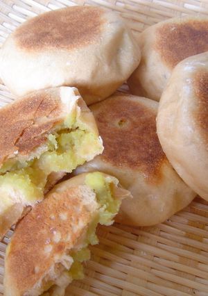 素朴なさつまいもお焼きパン-レシピのメイン写真