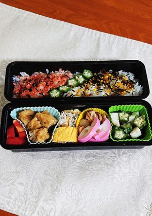 オクラと長芋のおかか和えを入れたお弁当-レシピのメイン写真