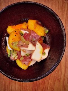 パパッと秋の副菜!柿とかぶのサラダ-レシピのメイン写真