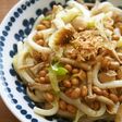 レンジで簡単!ネギ納豆うどん♪ごま油香る