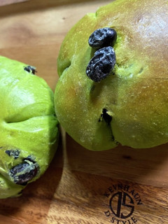 ほんのり甘い抹茶と黒豆甘納豆のパン-レシピのメイン写真