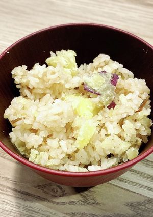 包丁いらず!!炊飯器でさつまいもご飯♪-レシピのメイン写真