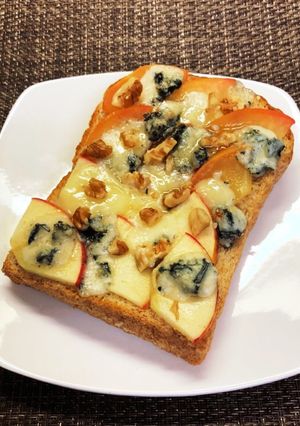 りんごブルーチーズ蜂蜜トースト-レシピのメイン写真