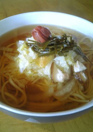 白菜と梅干しのおいしいうどん-レシピのメイン写真
