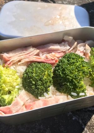 メスティンでブロッコリーの炊き込みご飯-レシピのメイン写真