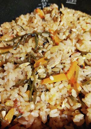 塩昆布とツナの雑穀入り炊込御飯-レシピのメイン写真