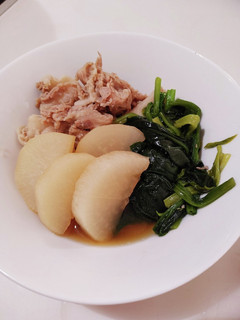 大根、豚肉、ほうれん草の簡単めんつゆ煮-レシピのメイン写真