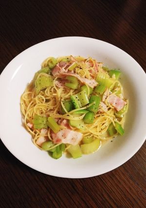 簡単☆セロリとベーコンのスープパスタ-レシピのメイン写真