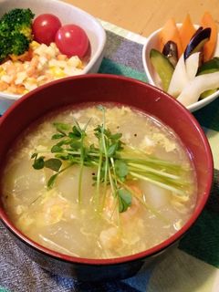 ほっこり美味しいエビと冬瓜の中華風スープ-レシピのメイン写真