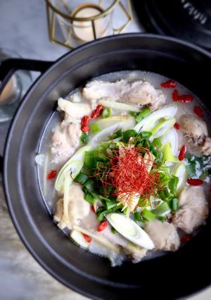 手羽元で簡単参鶏湯風スープ(サムゲタン)-レシピのメイン写真