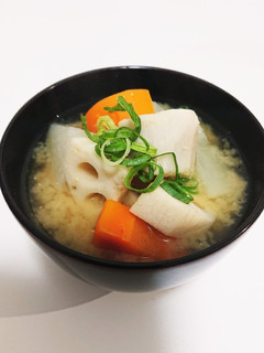ごろごろ根菜の味噌汁-レシピのメイン写真