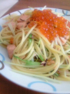 シャケの親子パスタ~和風ペペロンチーノ~-レシピのメイン写真
