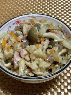具沢山!鶏の炊き込みご飯-レシピのメイン写真
