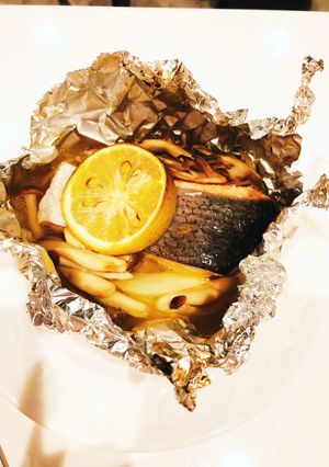 簡単バター香るシャケとキノコのホイル焼き-レシピのメイン写真
