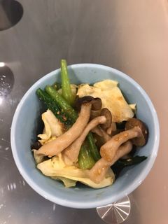 小松菜としめじの胡麻和え-レシピのメイン写真