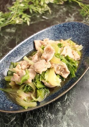 簡単！豚肉とキャベツの外葉の煮物-レシピのメイン写真