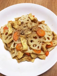 レンコン人参油揚げのピリ辛炒め-レシピのメイン写真