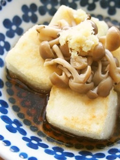 揚げ焼き豆腐♪しめじ沢山麺つゆをかけて-レシピのメイン写真